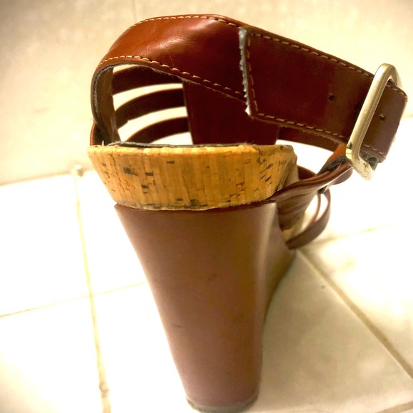 BCBG wedge shoes - Picture 3 of 9